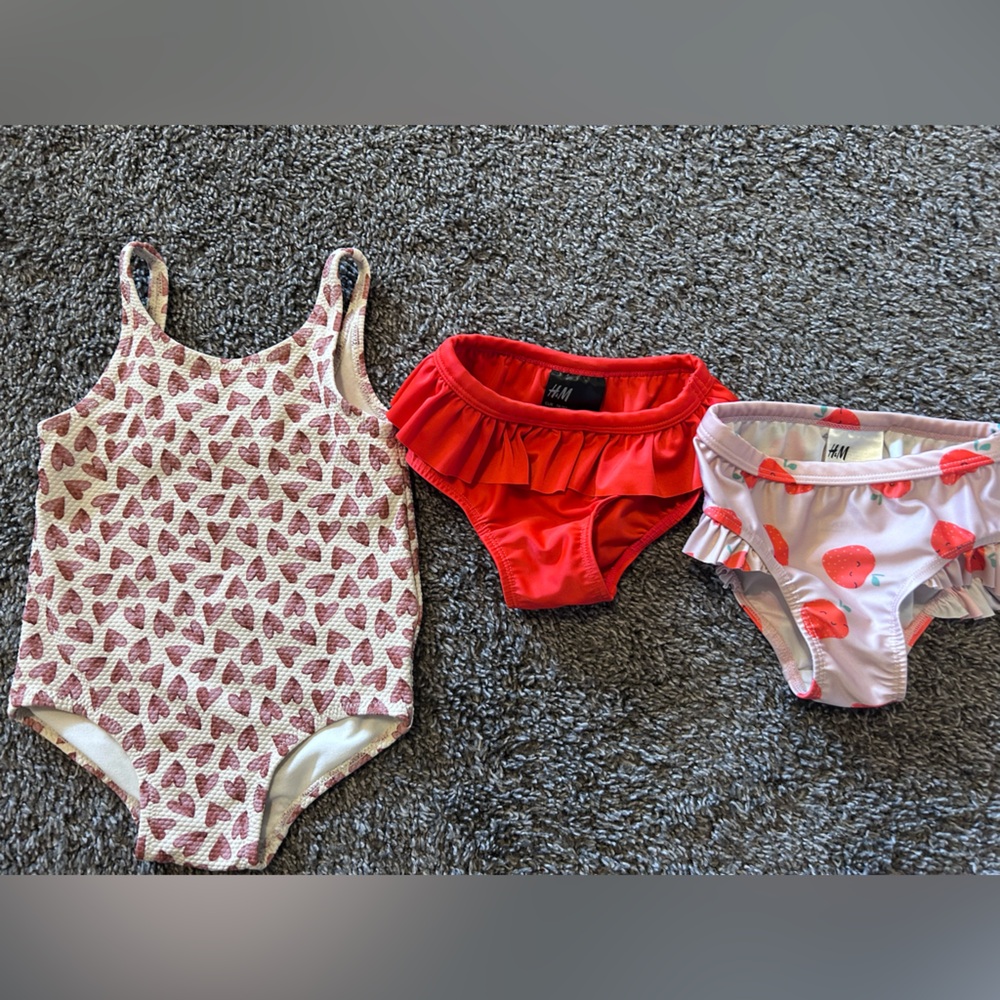 H&M Kids Red and Pink Swimsuit Set